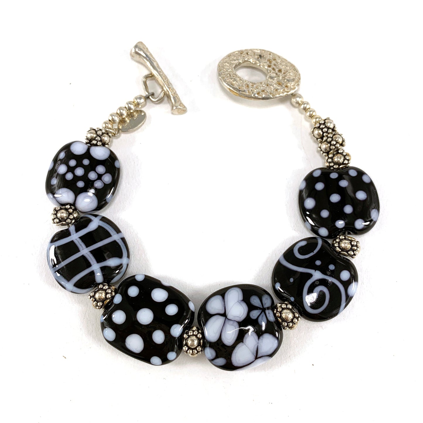 Black and White Glass Bead Bracelet - The Glass Acorn